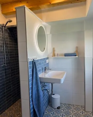 Gemuetliches Reetdachhaus Oesterdeichstrich